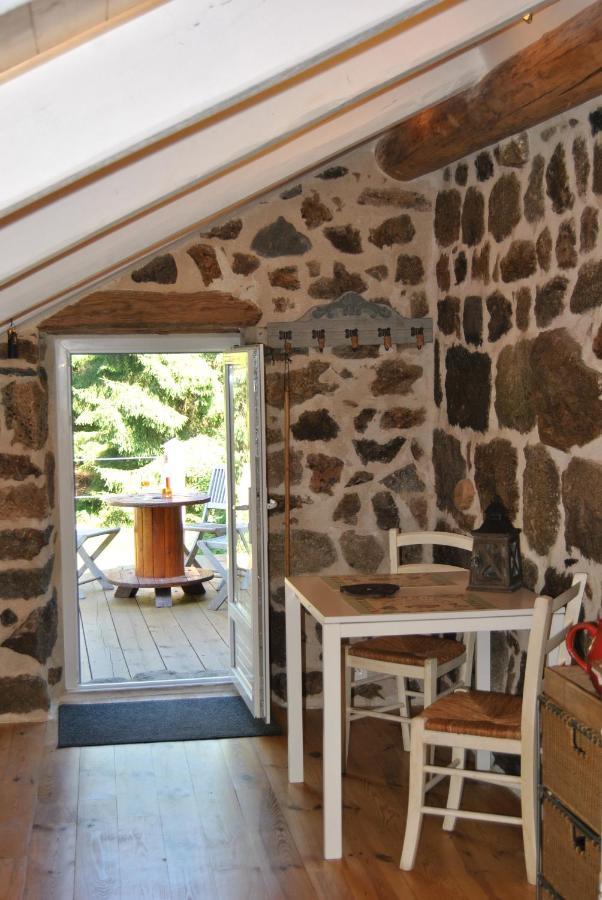 Le Carre Gourmand Vila Le Chambon-sur-Lignon Exterior foto